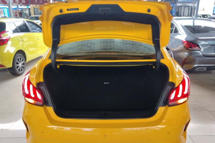 Used MG 5 2021 180 DVVT CVT Youthful Style Edition