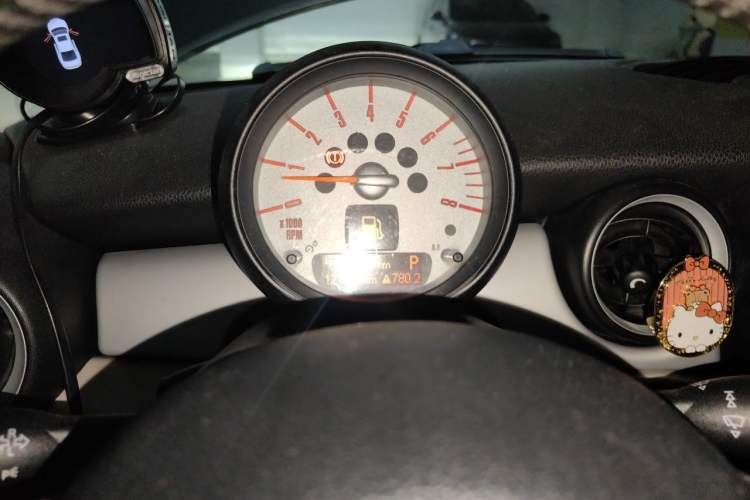 Used MINI 2011 1.6L ONE
