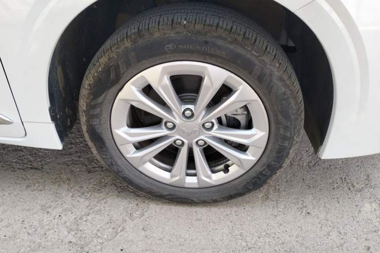 Used Wuling Jiachen 2022 1.5T CVT Smart Luxury Version
