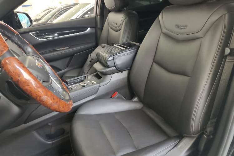 Used Cadillac XT5 2022 2.0T Two-Wheel Drive Luxury Version