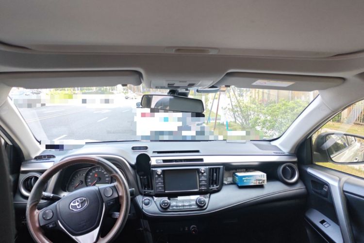 Used Toyota RAV4 2018 2.0L CVT Two-Wheel Drive Fashion X Edition
