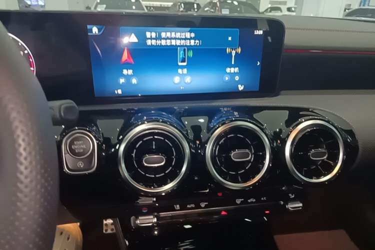 Used Mercedes-Benz CLA 2024-Year Facelifted CLA 200