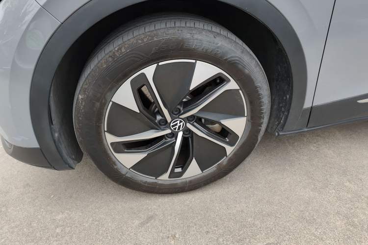 Used Volkswagen ID.4 CROZZ 2024 PURE+ model
