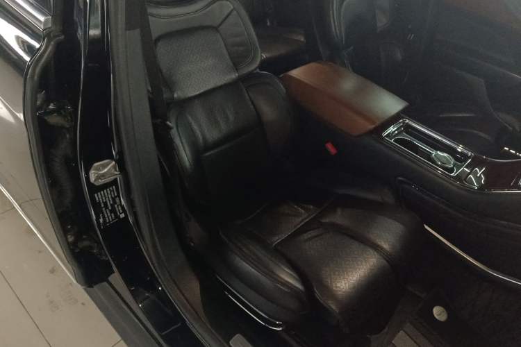 Used Lincoln Continental 2019 2.0T Two-Wheel Drive Prestige Version China VI Standard