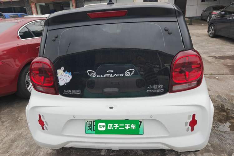 Used Roewe Clever 2021 302 km New Four-Seater Super-Efficient Version Rear