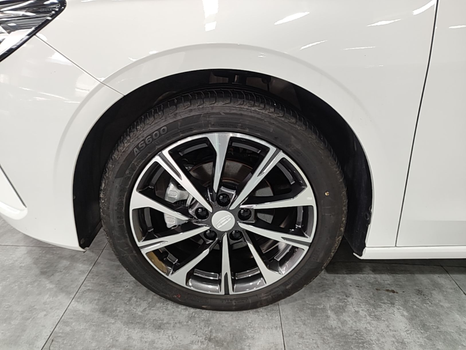 Geely Auto Emgrand 2026 Model 4th Generation 4 Millionth Anniversary Edition 1.5L CVT Excellence Edition — снимка 10