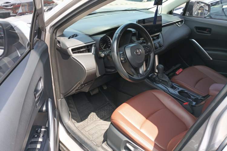 Used Toyota Corolla Cross 2022 2.0L Pioneer Edition Left Front Seat