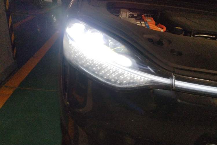 Used Hima AITO M9 2024 Range-Extended Ultra Version 42 kWh 6-Seater Model
