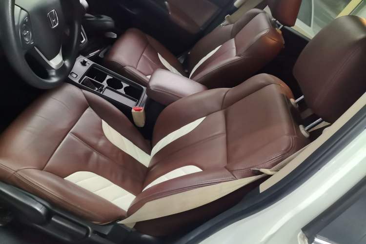 Used Honda CR-V 2015 2.0L two-wheel drive Fashion Edition Left Front Seat