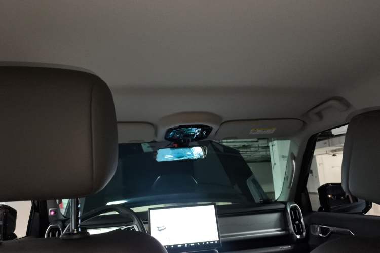 Used JETOUR Traveler 2023 2.0T All-Wheel-Drive Crosser Headliner