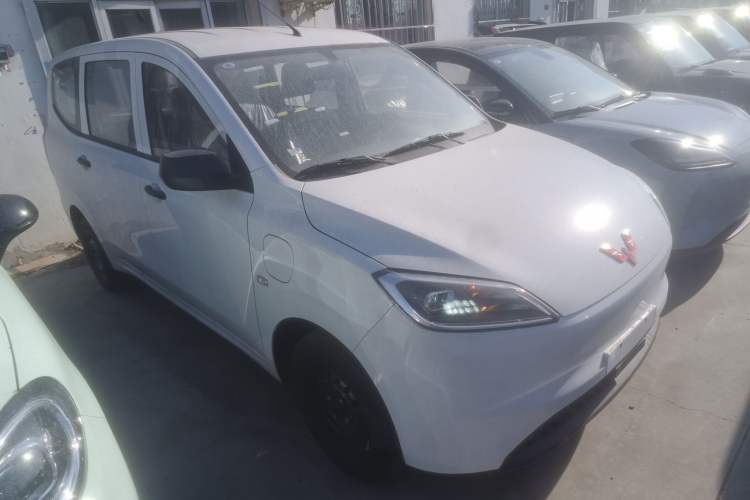 Used Wuling Hongguang New Energy 2024 All-Electric Model 300KM Practical Version

