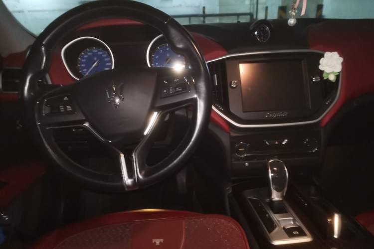 Used Maserati Ghibli 2014 3.0T Standard Edition Center Console