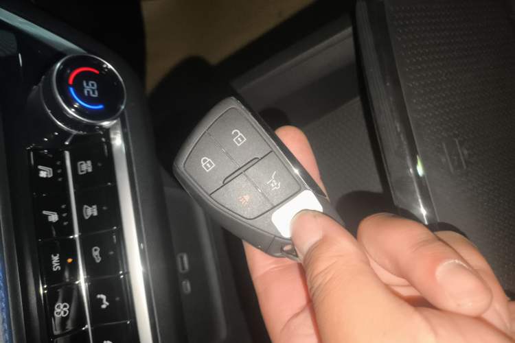 Used Chevrolet Equinox Plus 2024 102km RS Ultimate Edition
