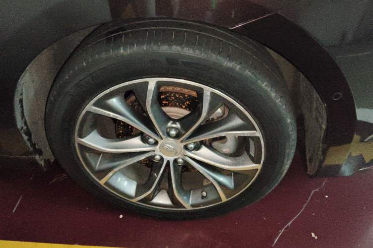 Used Geely Auto Emgrand GT 2018 1.5T MHEV Yaozun Edition Right Front Wheel Hub