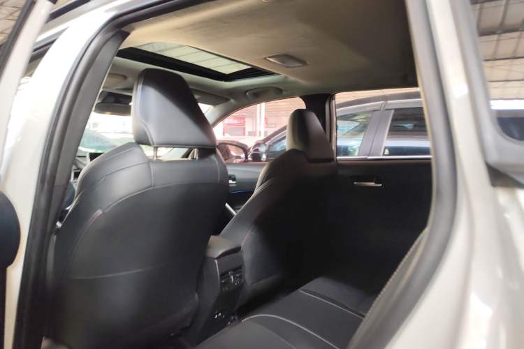 Used Toyota FRONTLANDER 2022 2.0L CVT Luxury PLUS Edition