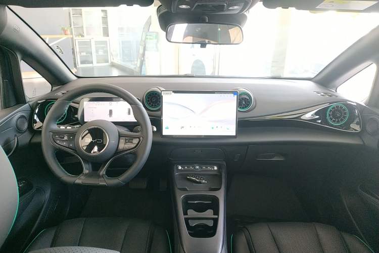 Used BYD Dolphin 2025 Intelligent Driving Version 410 km Fashion Edition
