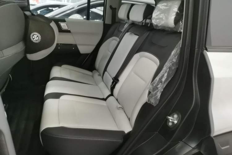 Used iCAR 03 2024 472km Four-Wheel Drive Long-Range Version Left Rear Seat