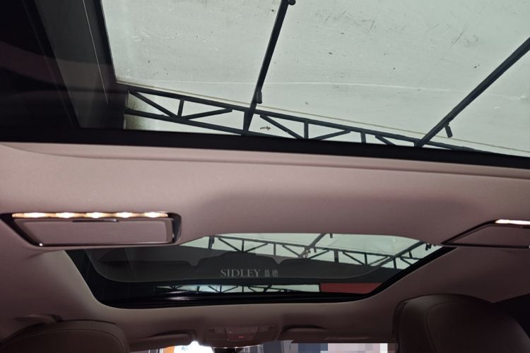 Used Mercedes-Benz E-Class 2023 Updated E 300 L Fashion Edition Headliner
