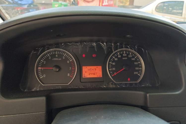 Used FORTHING Lingzhi 2015 V3 1.5L 7-Seater Luxury Model