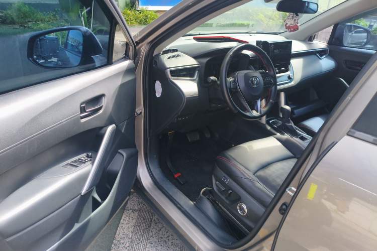 Used Toyota FRONTLANDER 2023 2.0L CVT Leading Edition Driver Seat