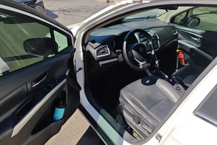 Used Suzuki S-Cross 2014 1.6L CVT Two-Wheel Drive Elite Version
