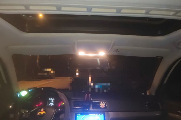 Used Volkswagen Gran Lavida 2015 230TSI DSG Comfort Edition Headliner