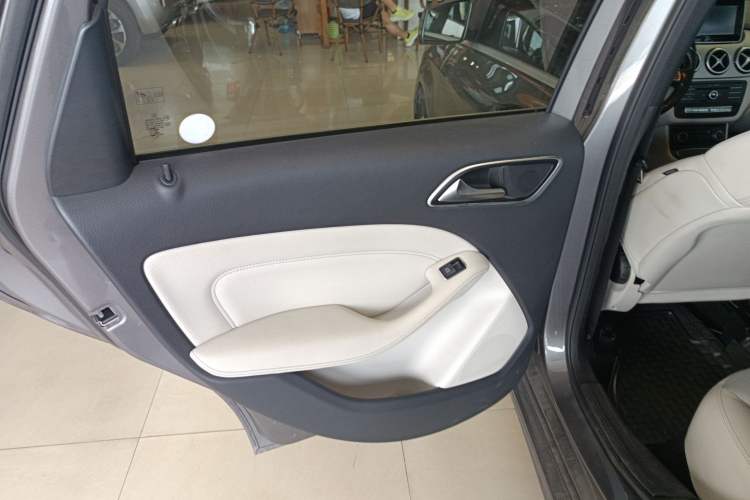 Used Mercedes-Benz B-Class 2015 B 200 Sport Edition