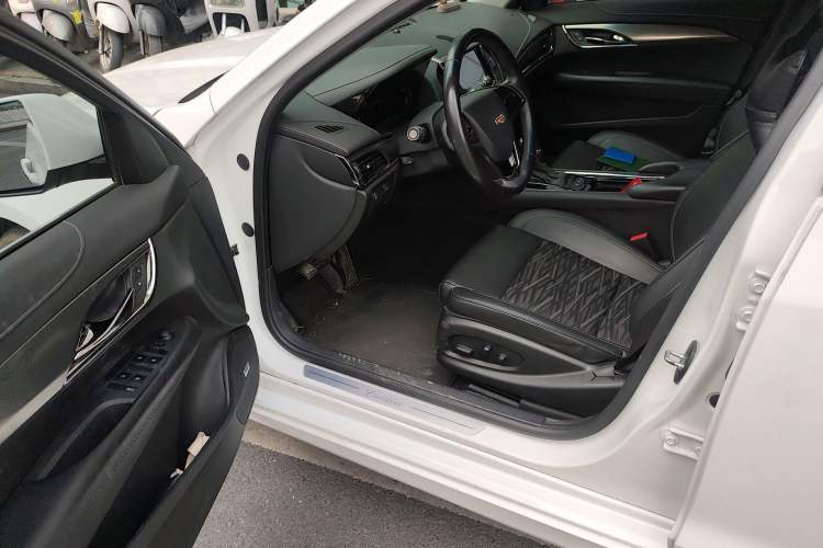 Used Cadillac ATS-L 2017 28T Tech Edition Driver Seat