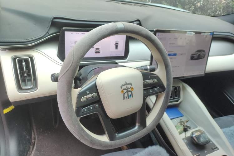 Used BYD Song L EV 2024 662 km Beyond Edition