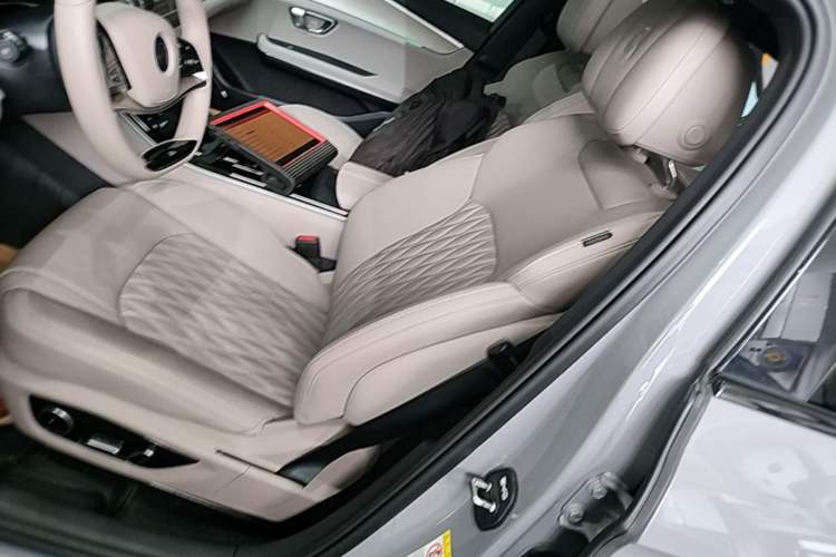 Used BYD Han 2025 DM-i Smart Drive 125KM Elite Model
