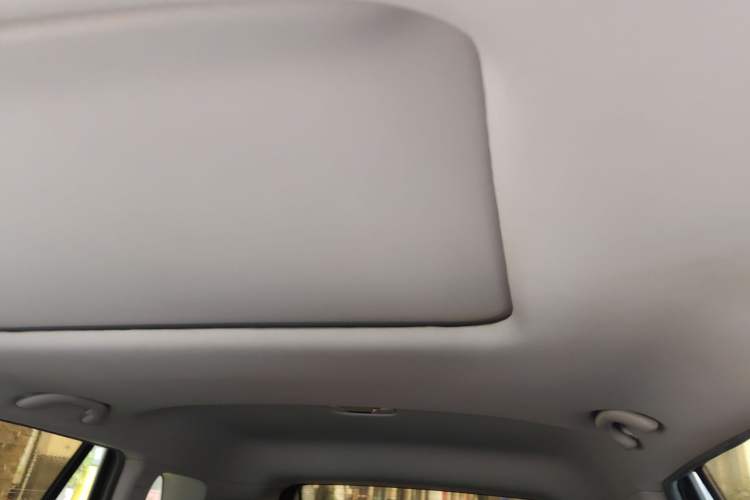 Used GAC Trumpchi GS4 2016 235T Manual Luxury Edition Headliner