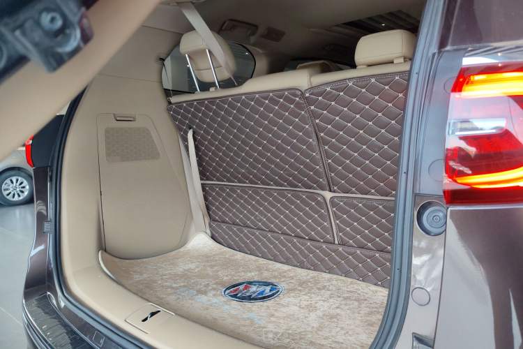 Used Buick GL8 2020 ES Land Cruiser 653T Luxury Model