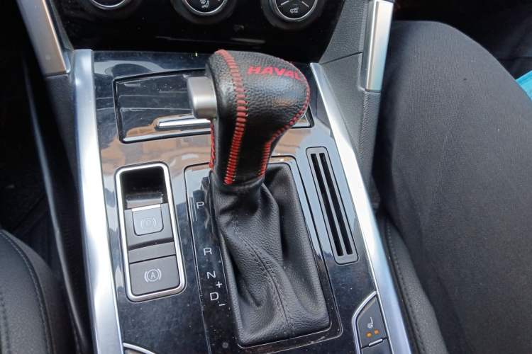 Used Haval H7 2017 Red-Label H7 2.0T Automatic Prestige Model
