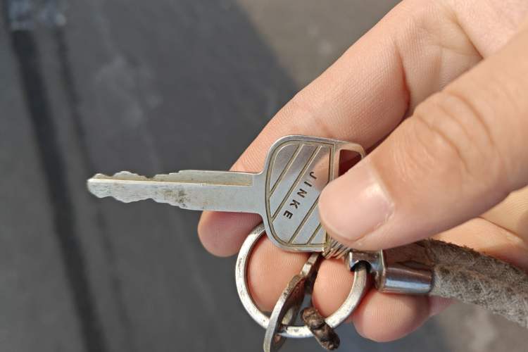 Used Jinbei Hiace 2018 2.0L Fifth-Generation Power King Comfortable Standard Top 10-Seater V20
