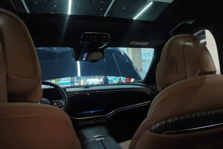 Used Mercedes-Benz E-Class 2024 E 300 L Luxury Model
