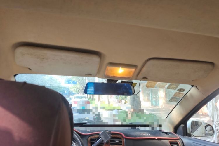 Used Dongfeng Fengon 330 2014 1.5L Manual Comfort Version DK15-02