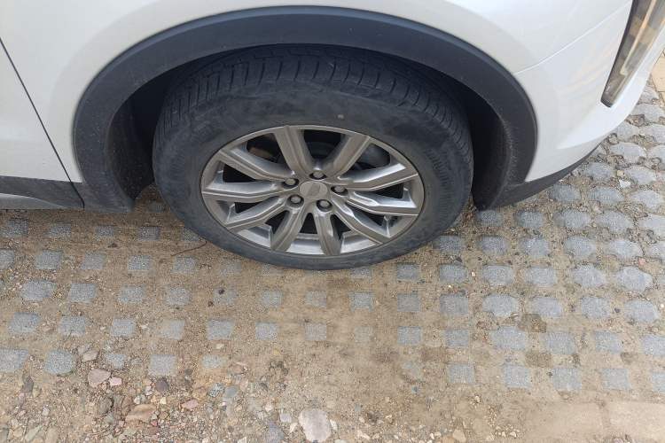 Used Cadillac XT4 2020 28T Two-Wheel-Drive Leading Version Exterior 1