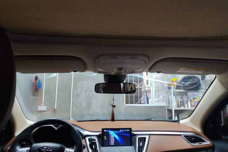 Used Soueast DX7 2015 1.5T Automatic Prestige Model Headliner