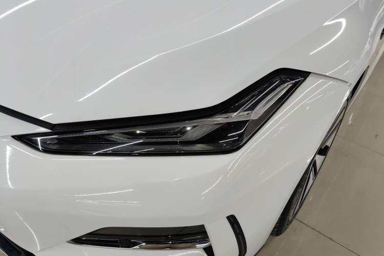 Used Geely Galaxy E8 2024 665 km Range Rear-Drive Starship Long-Range Version
