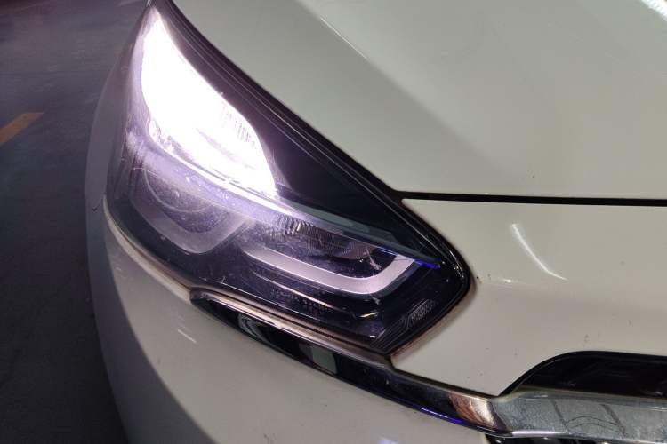 Used Chery Tiggo 7 2016 1.5T Manual Ignite Edition Right Front Headlight