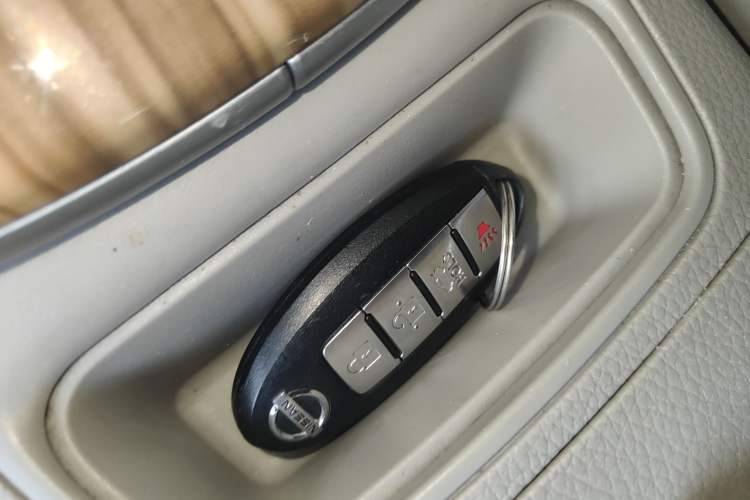 Used Nissan Sylphy 2012 1.8XL CVT Luxury Edition Vehicle Key