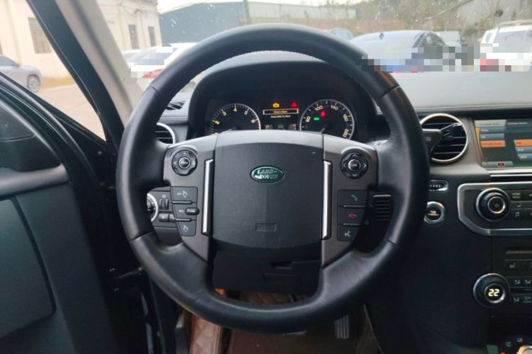 Used Land Rover Discovery 2010 5.0 V8 HSE Gasoline Model Steering Wheel