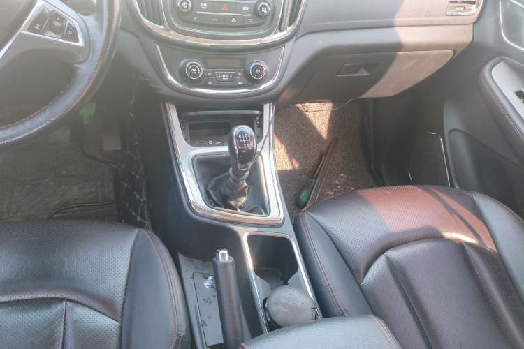 Used Baojun 560 2016 1.5T Manual Luxury Model