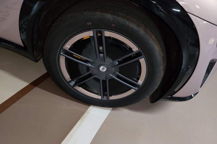 Used Xiaomi Auto YU7 2025 Ultra-Long Range All-Wheel Drive Pro Version