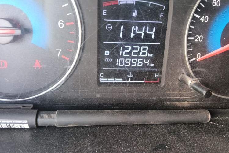 Used Dongfeng Fengon 330 2014 1.5L Manual Utility Version DK15 Odometer Close Up