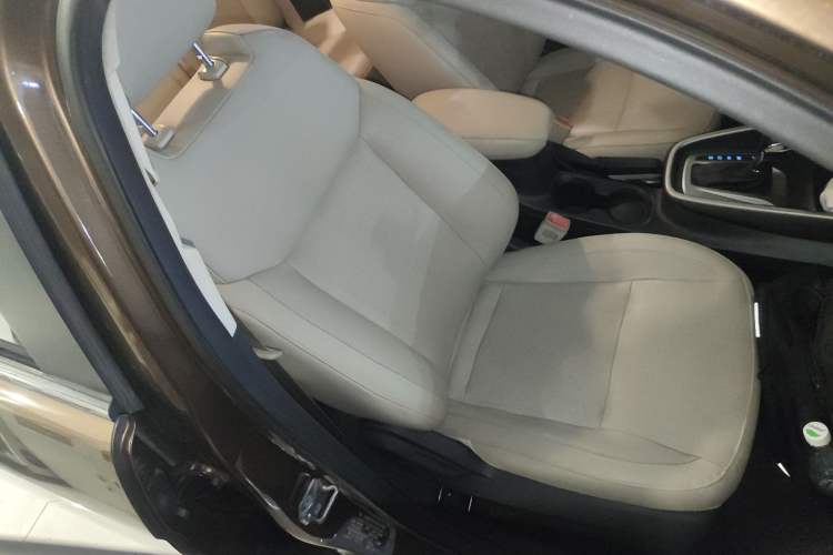 Used Ford Escort 2015 1.5L Automatic Fashion Model