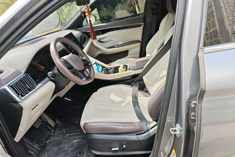 Used BYD Song PLUS New Energy 2025 EV 520km Luxury Version
