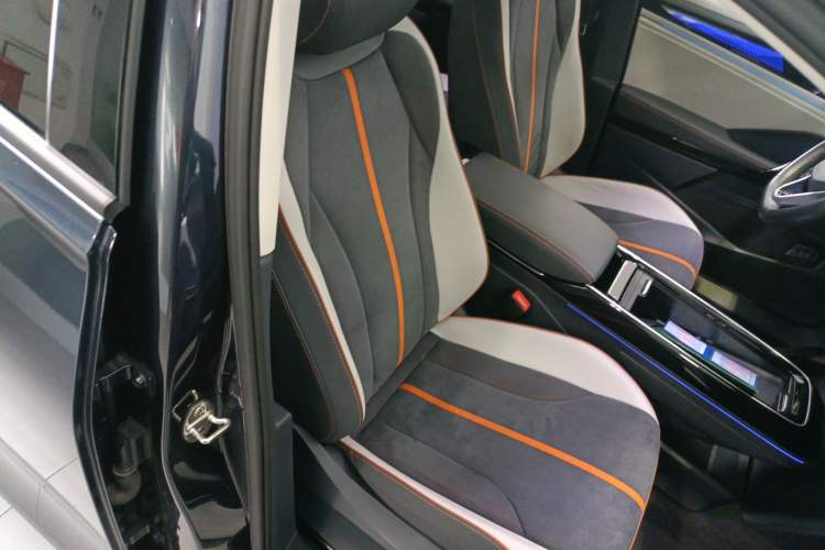 Used Volkswagen ID.6 CROZZ 2022 Long-Range PRO Edition