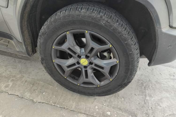 Used JETOUR Traveler 2023 2.0T All-Wheel Drive CrossPRO+ Right Front Wheel Hub