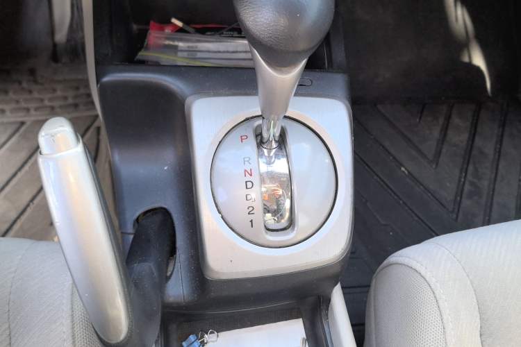 Used Honda Civic 2009 1.8L Automatic Classic Edition Gear Lever